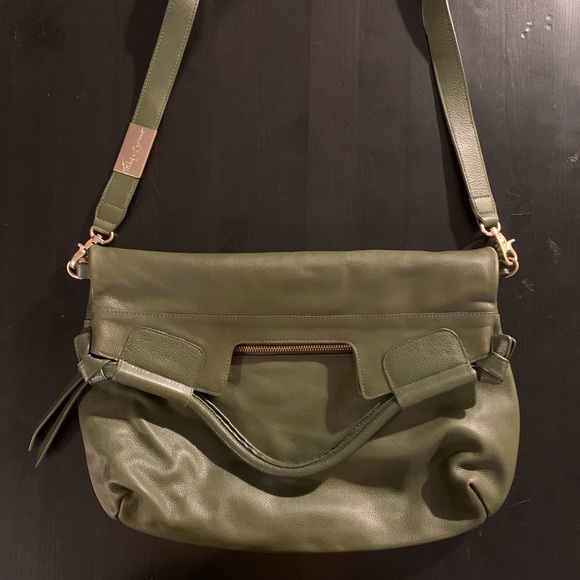 Large Foley + Corrina Green Leather Tote Bag - Picture 4 of 11